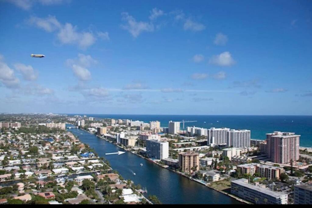 Aloha Condominium On The Intracoastal-Walk To The Beach Pompano Beach Bagian luar foto