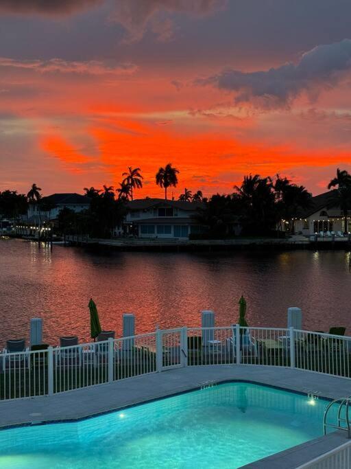 Aloha Condominium On The Intracoastal-Walk To The Beach Pompano Beach Bagian luar foto